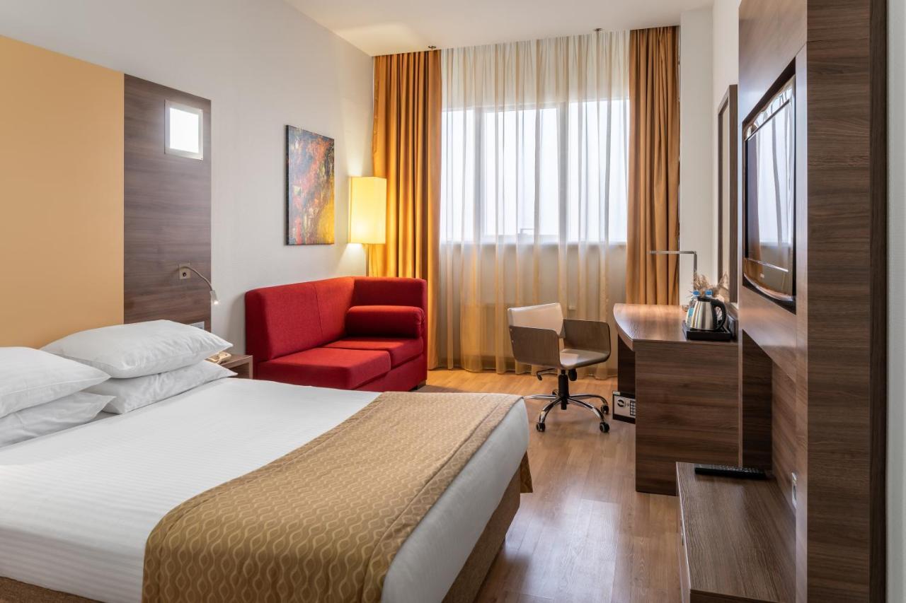 Ramada Encore Kiew Exterior foto