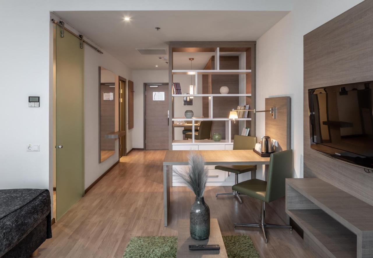 Ramada Encore Kiew Exterior foto