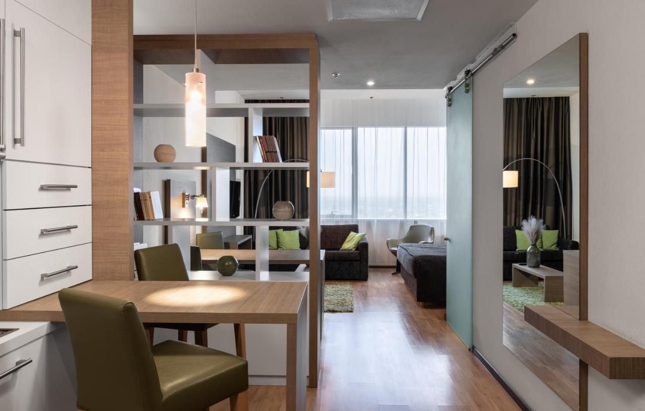 Ramada Encore Kiew Exterior foto