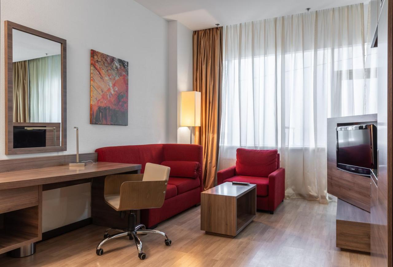 Ramada Encore Kiew Exterior foto