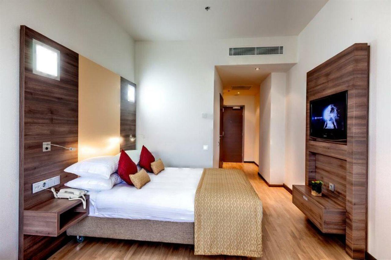Ramada Encore Kiew Exterior foto